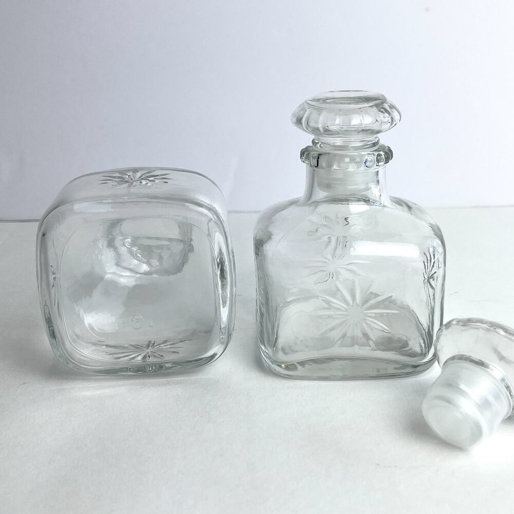 Set of 2 Small Apothecary Jars Square Clear Glass w/ Stopper 4" Starburst Design - Picture 4 of 8